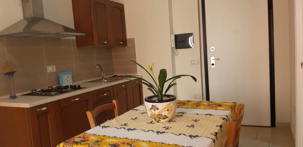 فيلا Il Girasole SantʼAntìoco المظهر الخارجي الصورة