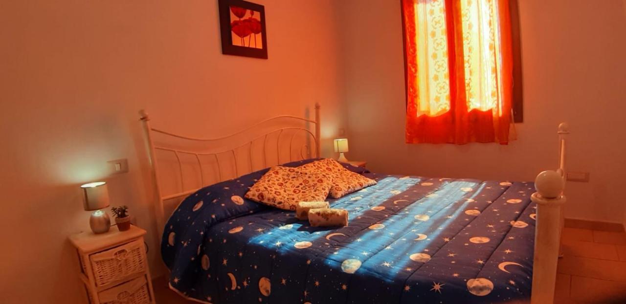 فيلا Il Girasole SantʼAntìoco المظهر الخارجي الصورة
